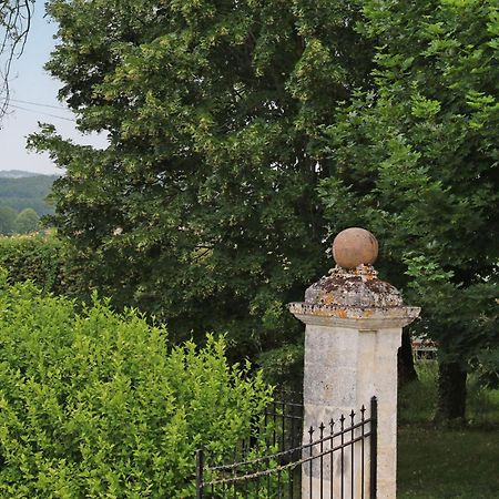 La Maronniere Apartment Challignac Екстериор снимка