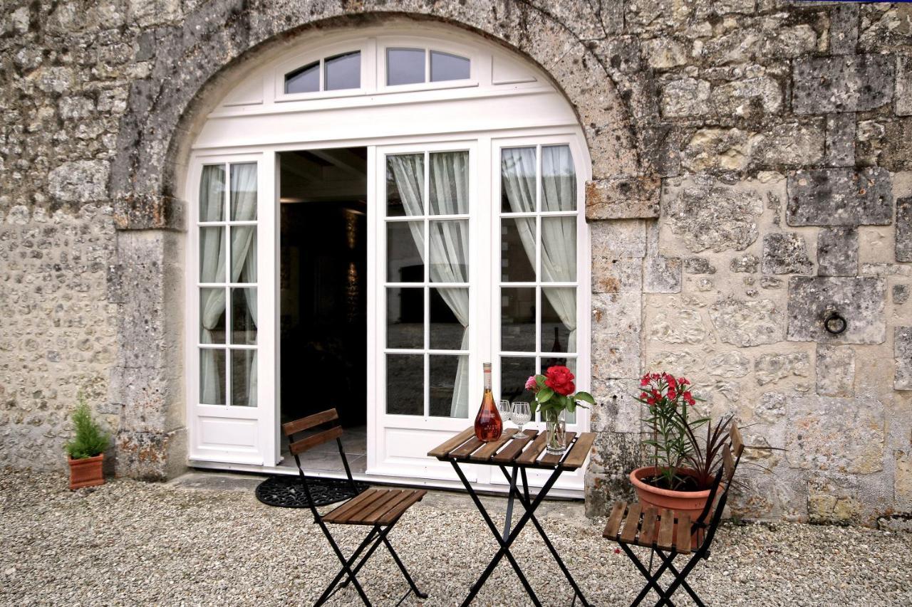 La Maronniere Apartment Challignac Екстериор снимка