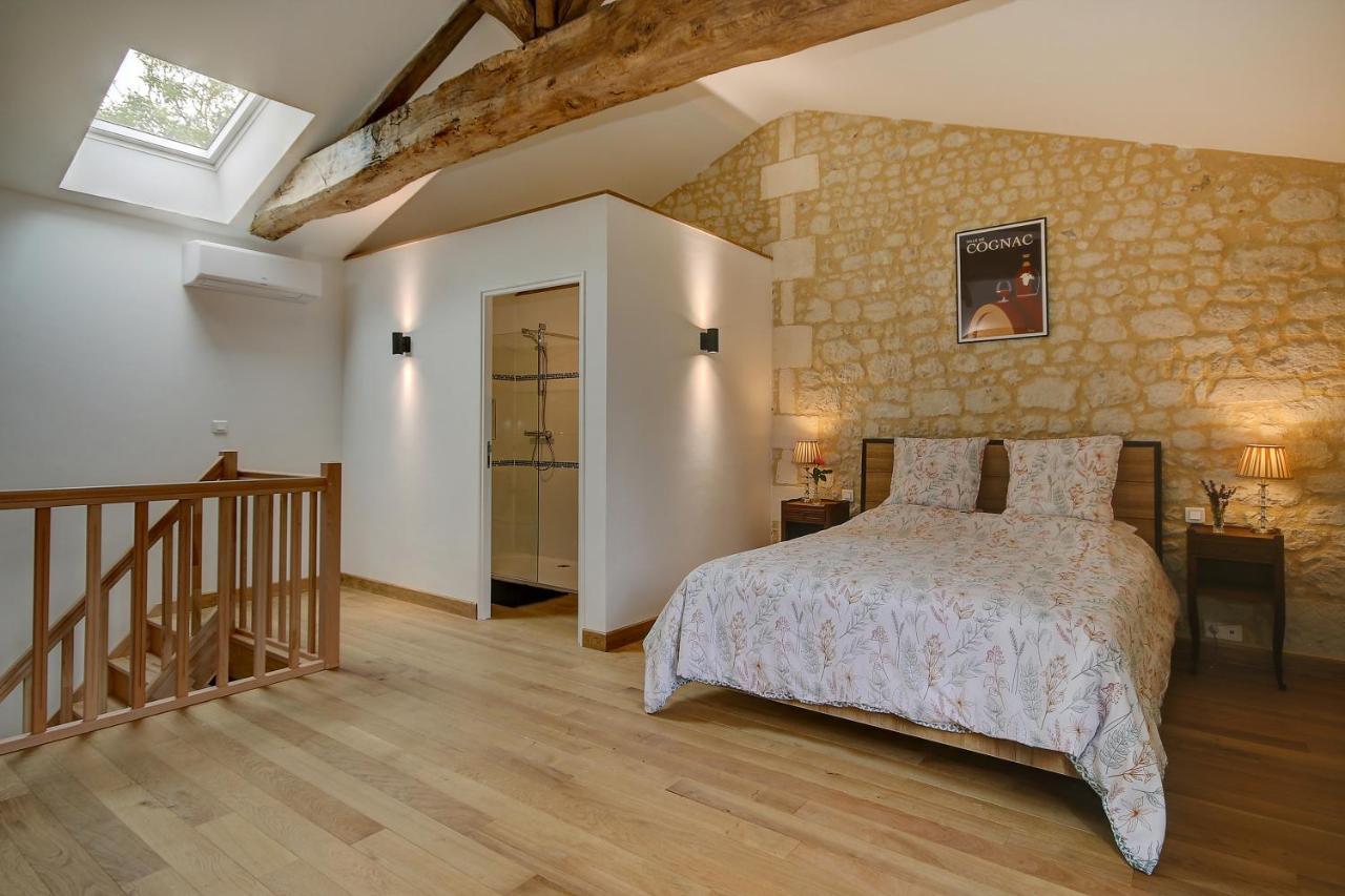 La Maronniere Apartment Challignac Екстериор снимка