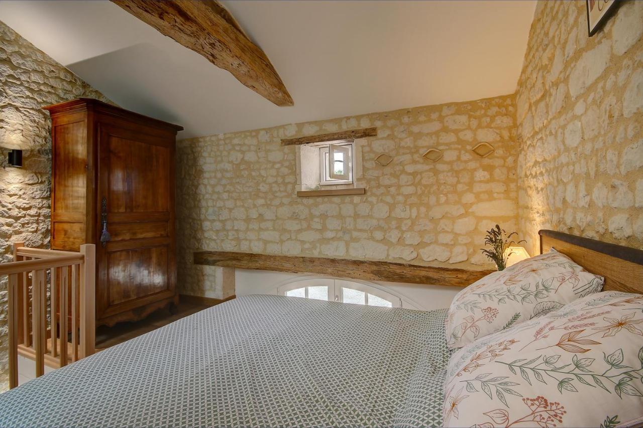 La Maronniere Apartment Challignac Екстериор снимка